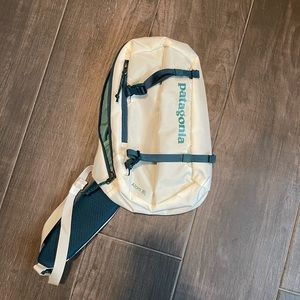 Patagonia Atom 8L Sling Bag